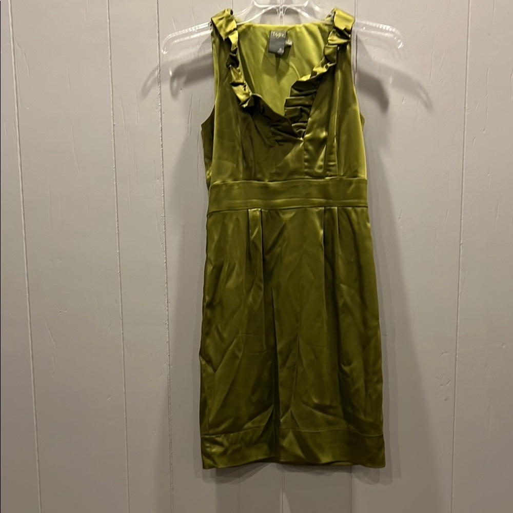 Taylor Green Ruffled Sleeveless Wedding Dress